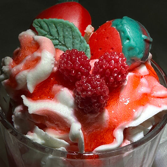 Strawberry sundae