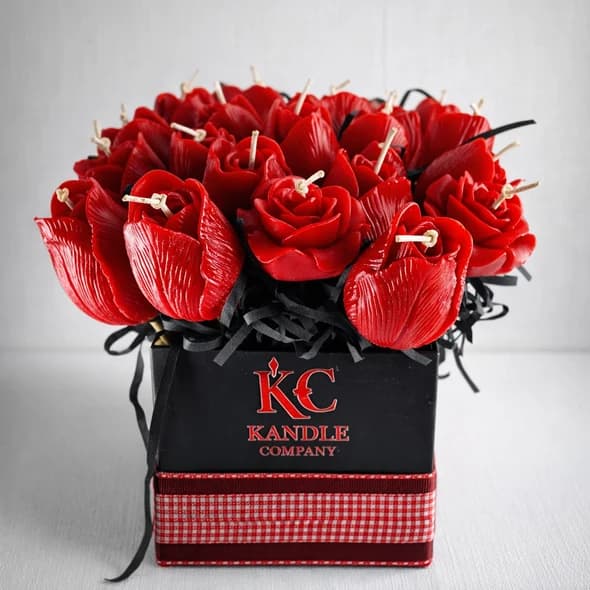 A rose gift box packed for delivery